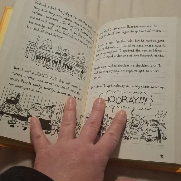 Jeff Kinney Diary Of A Wimpy Kid Book 9 "The Long Haul" - Picture 5 of 7